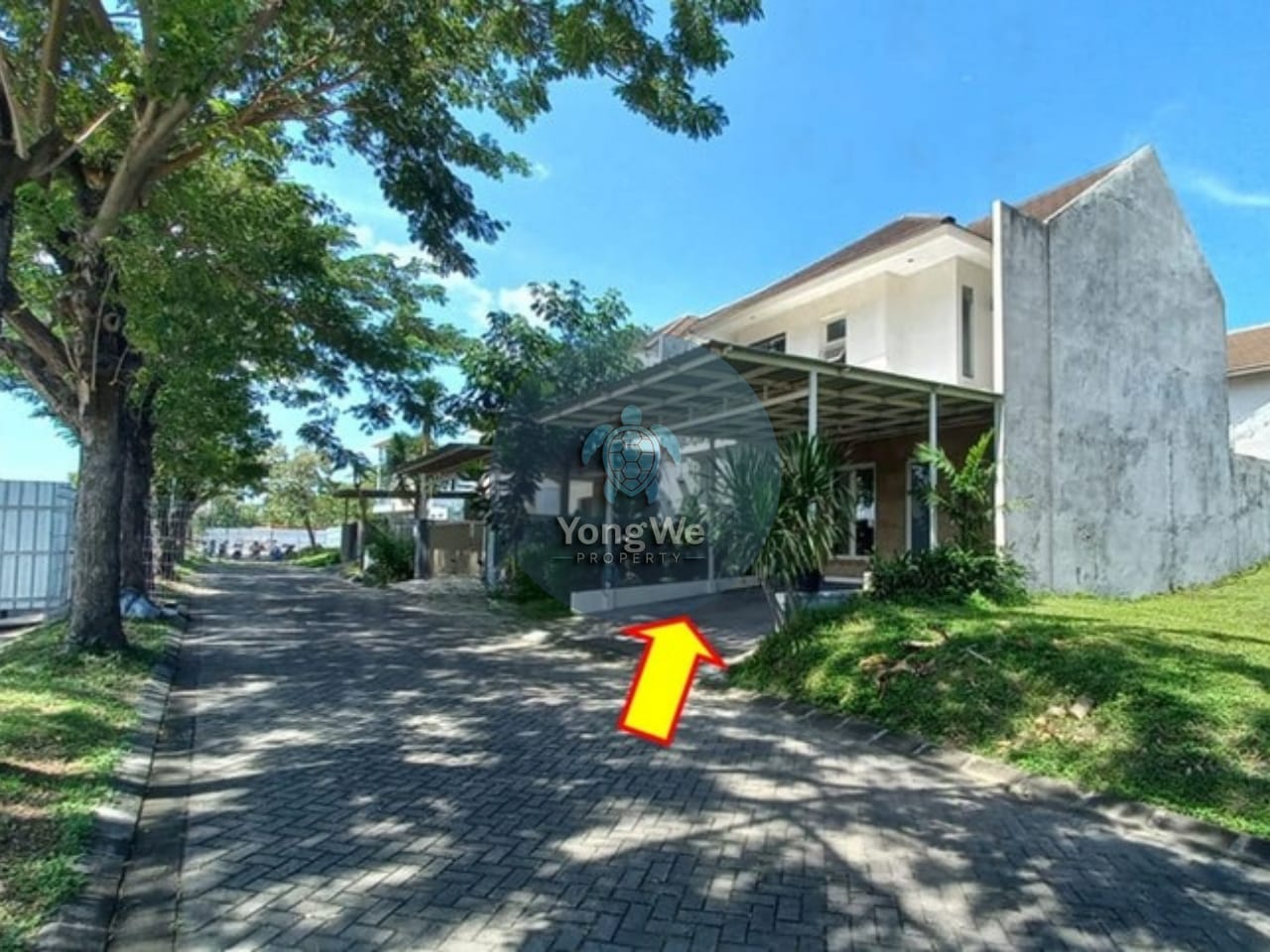 Tampak Dalam